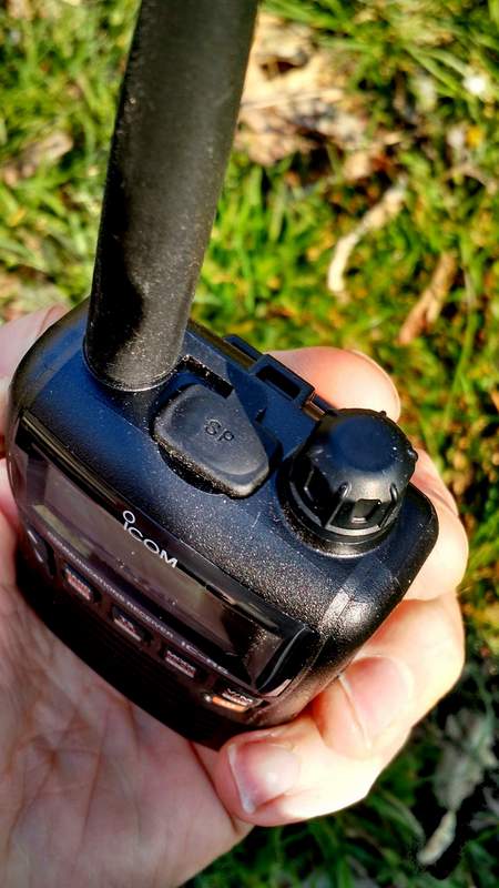 An SWL's review of the Icom IC-R6 Sport 16 wideband handheld 