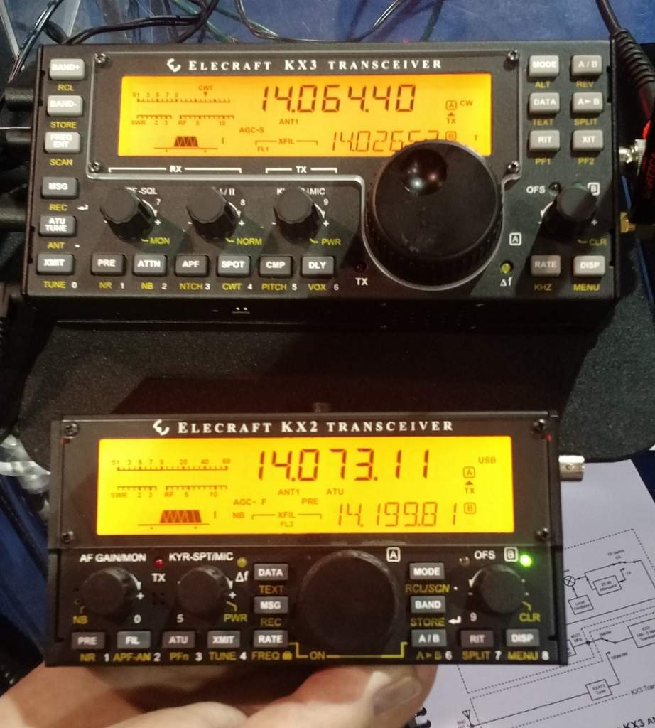 A review of the Elecraft KX2 general coverage QRP transceiver