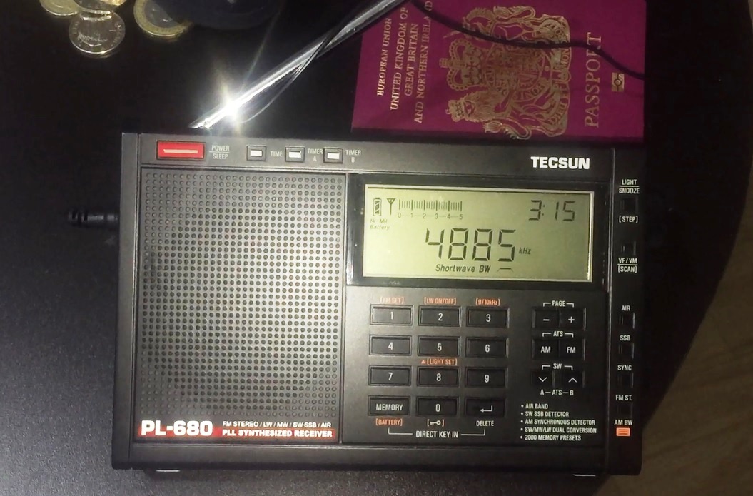 Tecsun PL-680 PLL SSB ondes courtes Récepteur mondial avec 2000 mé