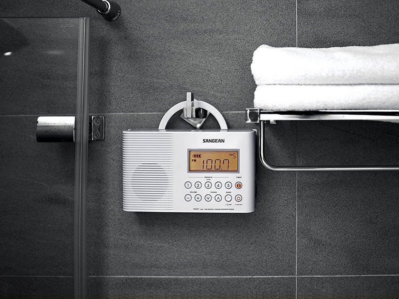 David the Sangean H201 AM/FM waterproof shower radio The