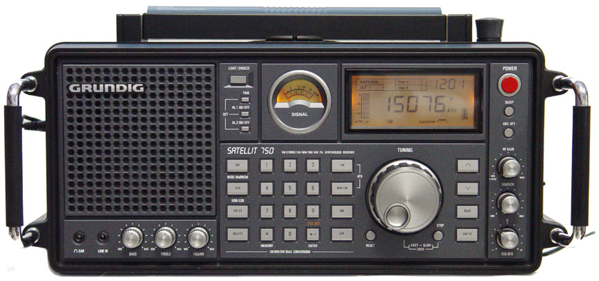 Grundig Satellit 750（ Tecsun S 2000 ） Tr