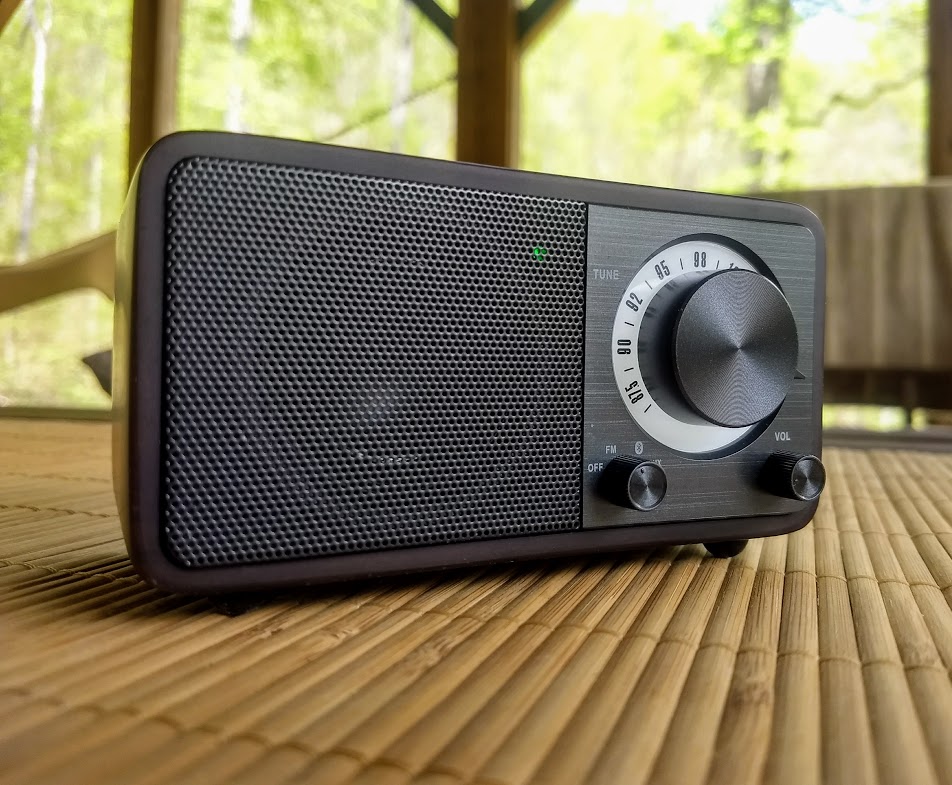 A review of the supercompact Sangean WR-7 FM Radio and Bluetooth speaker