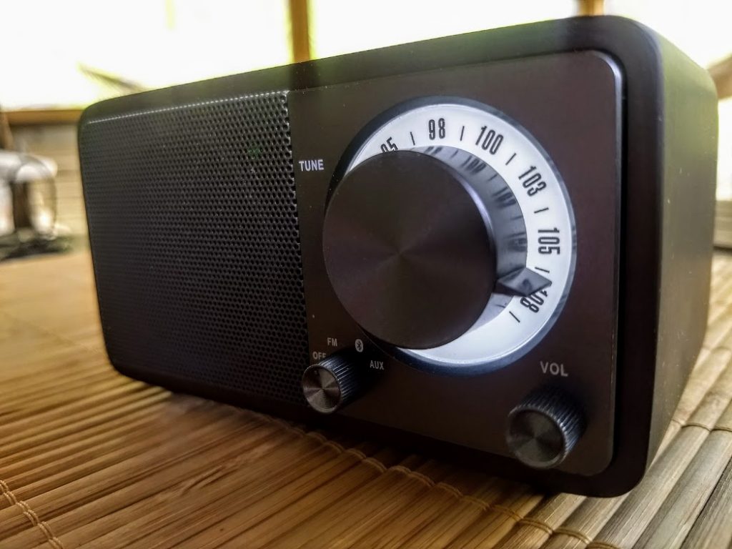 Sangean Radio WR-7 Mini Marrón