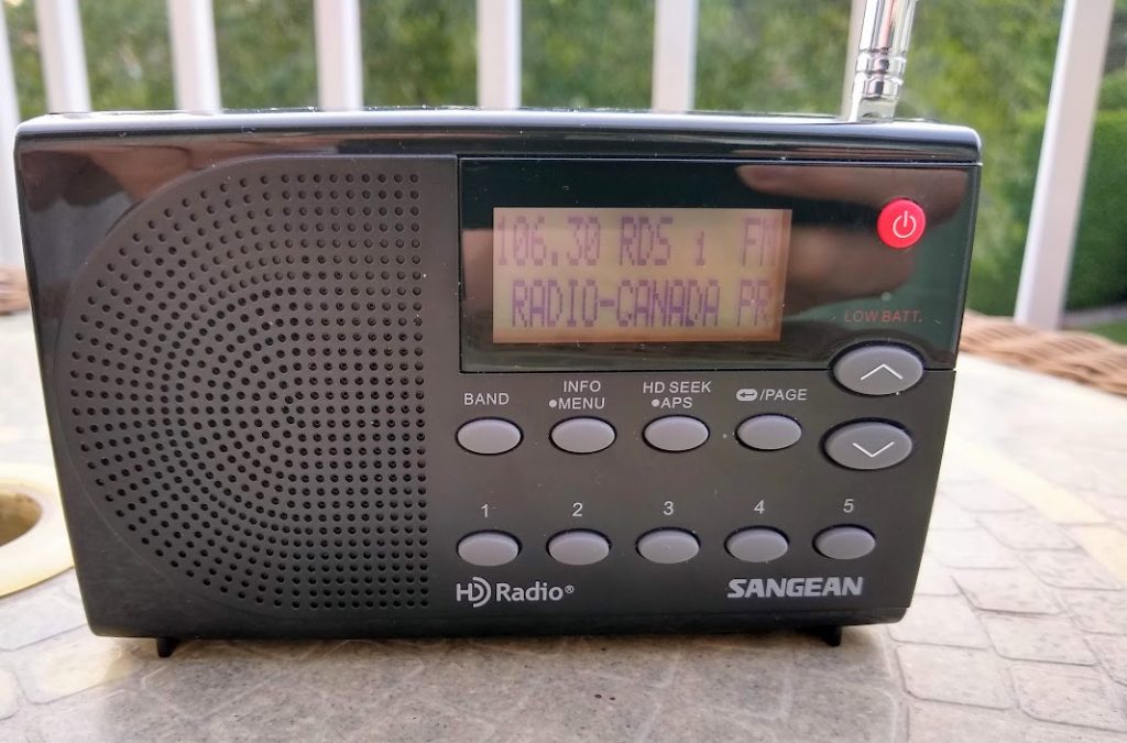 Sangean HDR-14 HD Radio/FM Stereo/AM Portable Radio, standart, Black &  ANT-60 Short Wave Antenna