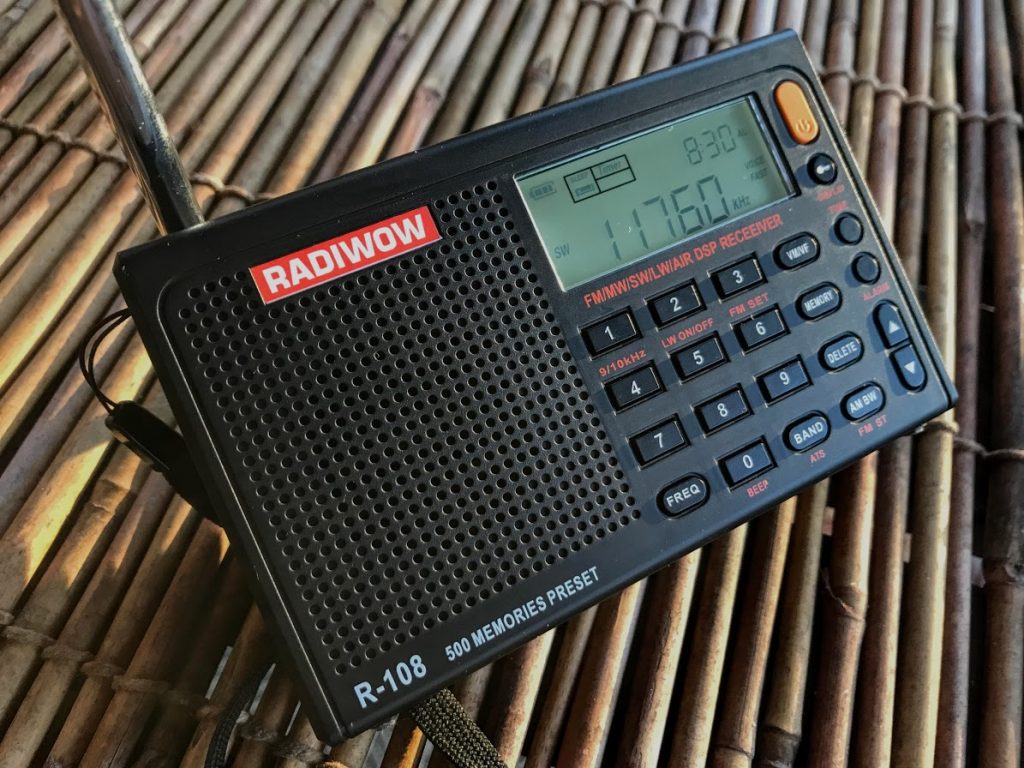 Quick Look: the RADIWOW R-108, a new DSP shortwave portable