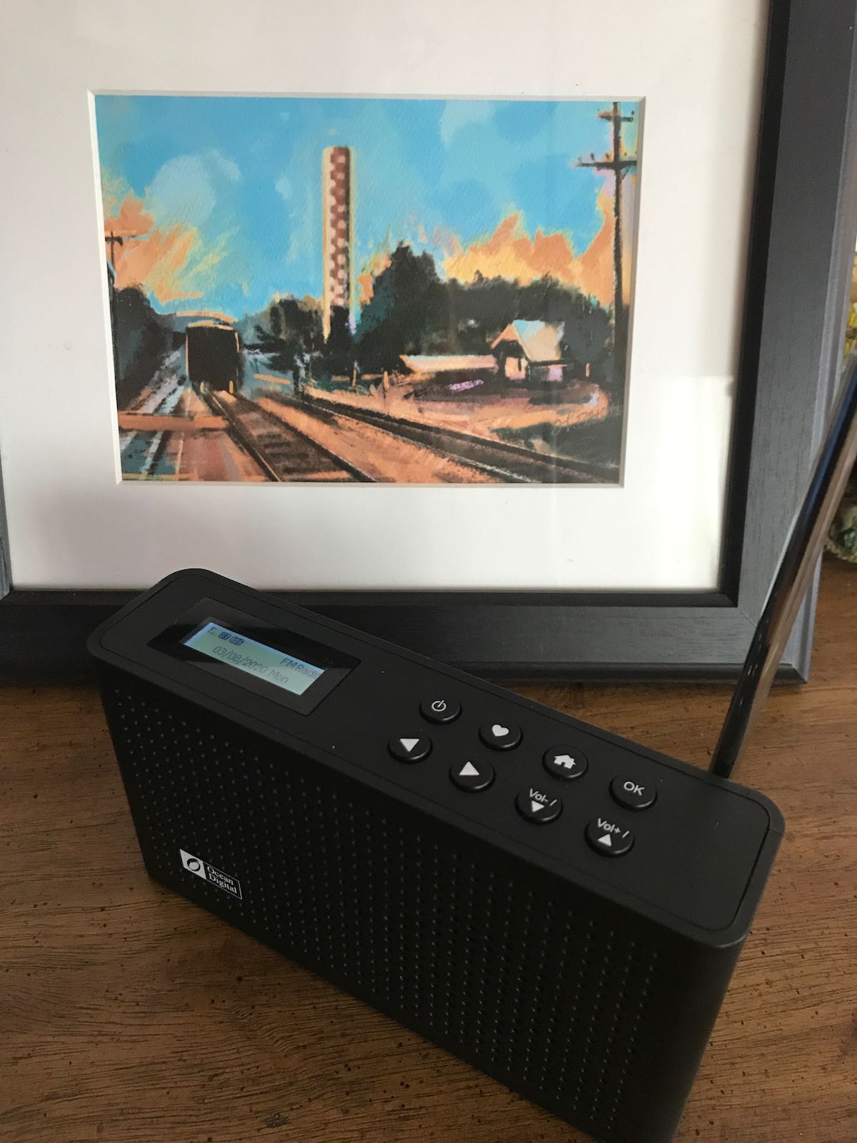 Portable WLAN-internet/DAB+/FM-radio with Bluetooth®, rechargeable