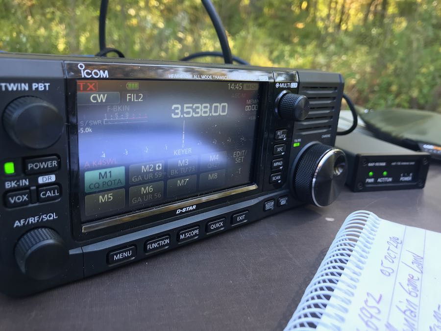 Shortwave listening in the field with the Icom IC-705 transceiver