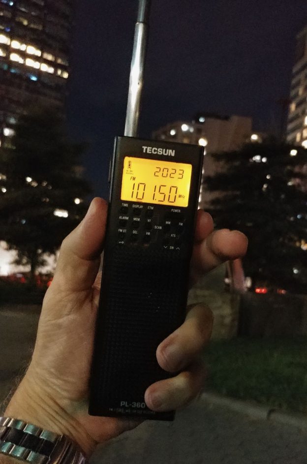 Travel radio decisions Jack seeks your input! The SWLing Post