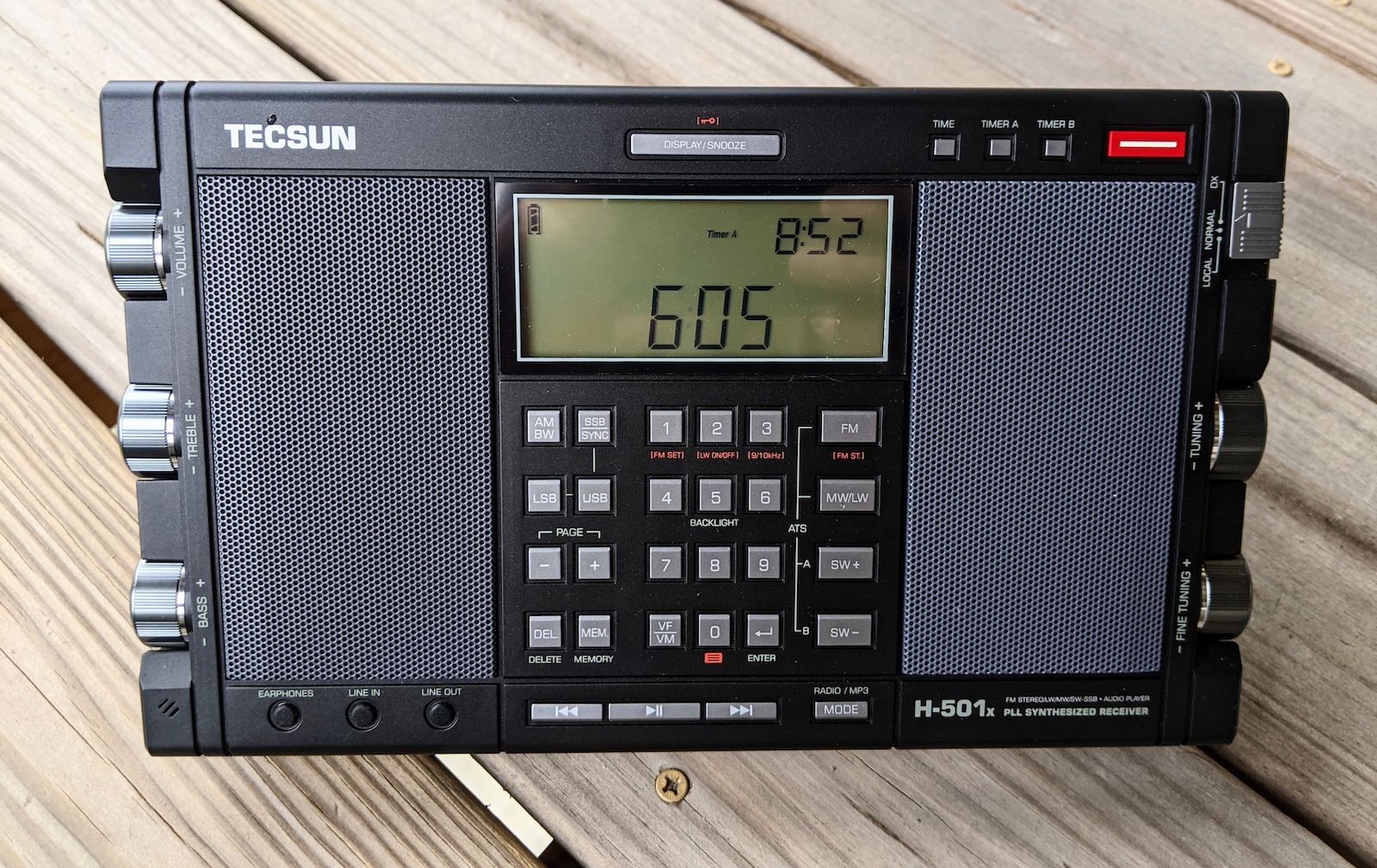 A review of the Tecsun H-501x portable shortwave radio receiver