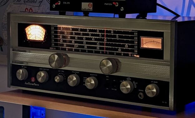 Georges repairs and enjoys this vintage Hallicrafters SX-130 | The ...